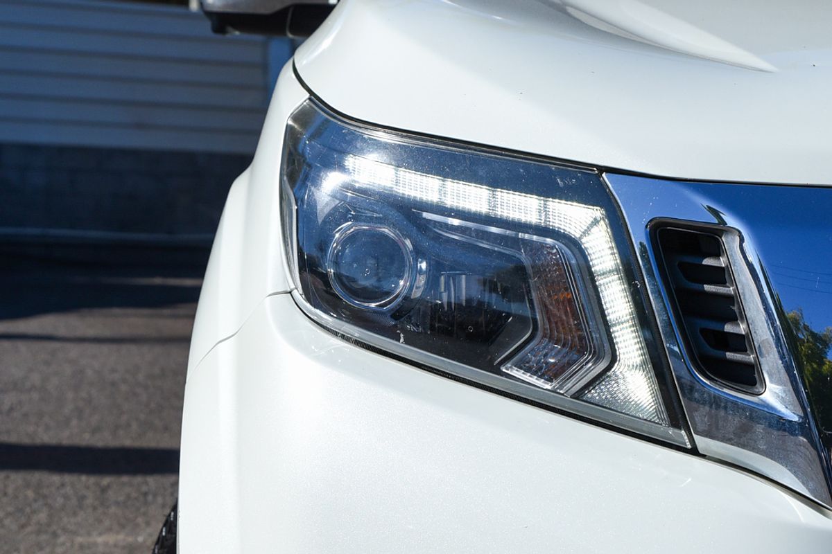 2020 Nissan NAVARA ST-X D23 Series 4