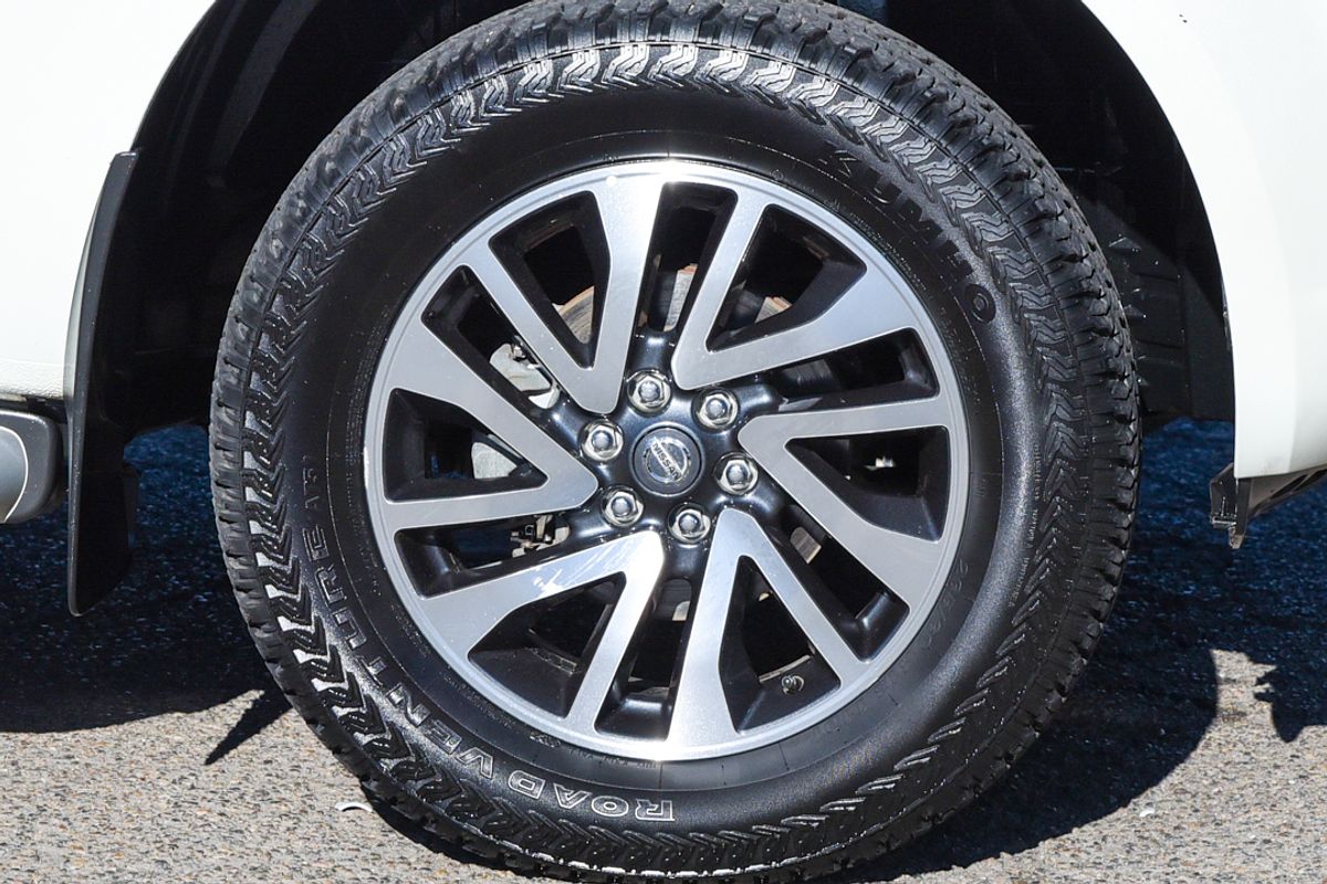 2020 Nissan NAVARA ST-X D23 Series 4