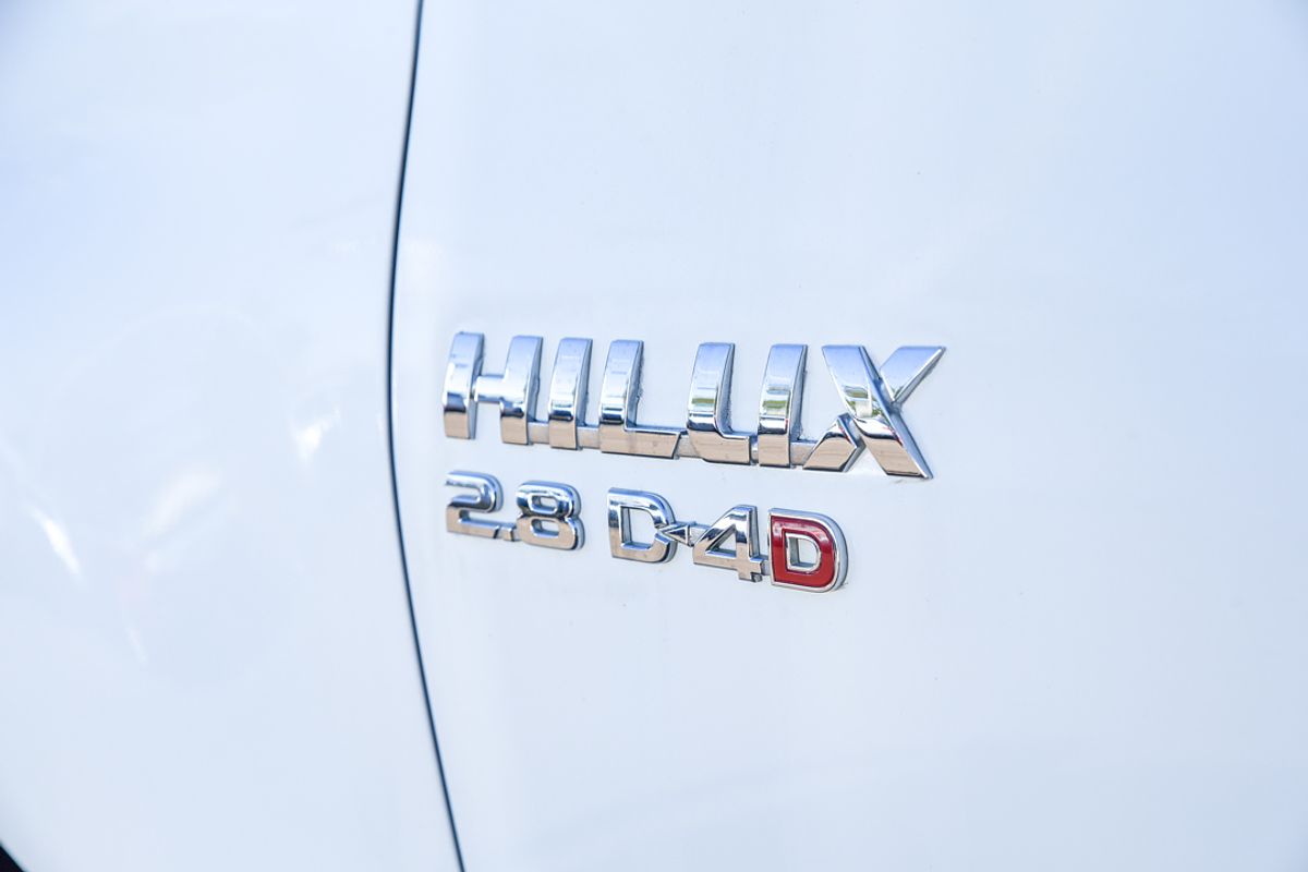 2016 Toyota HILUX SR GUN126R