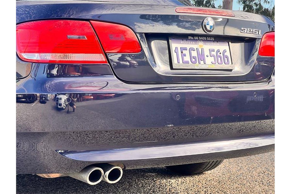 2009 BMW 3 Series 325i E93