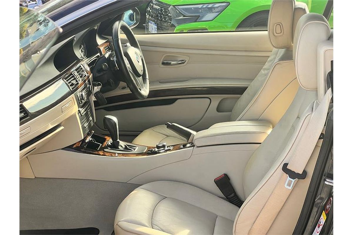 2009 BMW 3 Series 325i E93