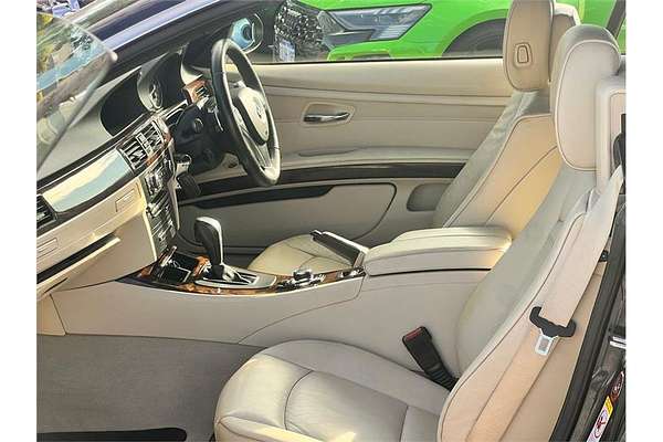 2009 BMW 3 Series 325i E93