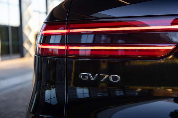 2022 Genesis GV70 3.5T AWD Sport JK.V2