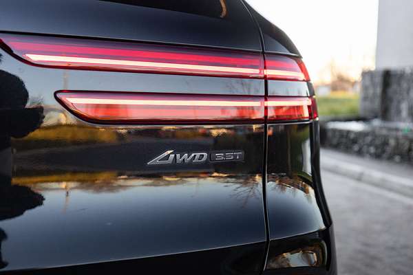 2022 Genesis GV70 3.5T AWD Sport JK.V2