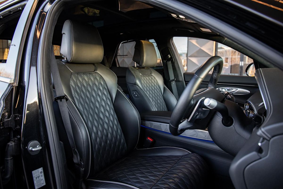 2022 Genesis GV70 3.5T AWD Sport JK.V2