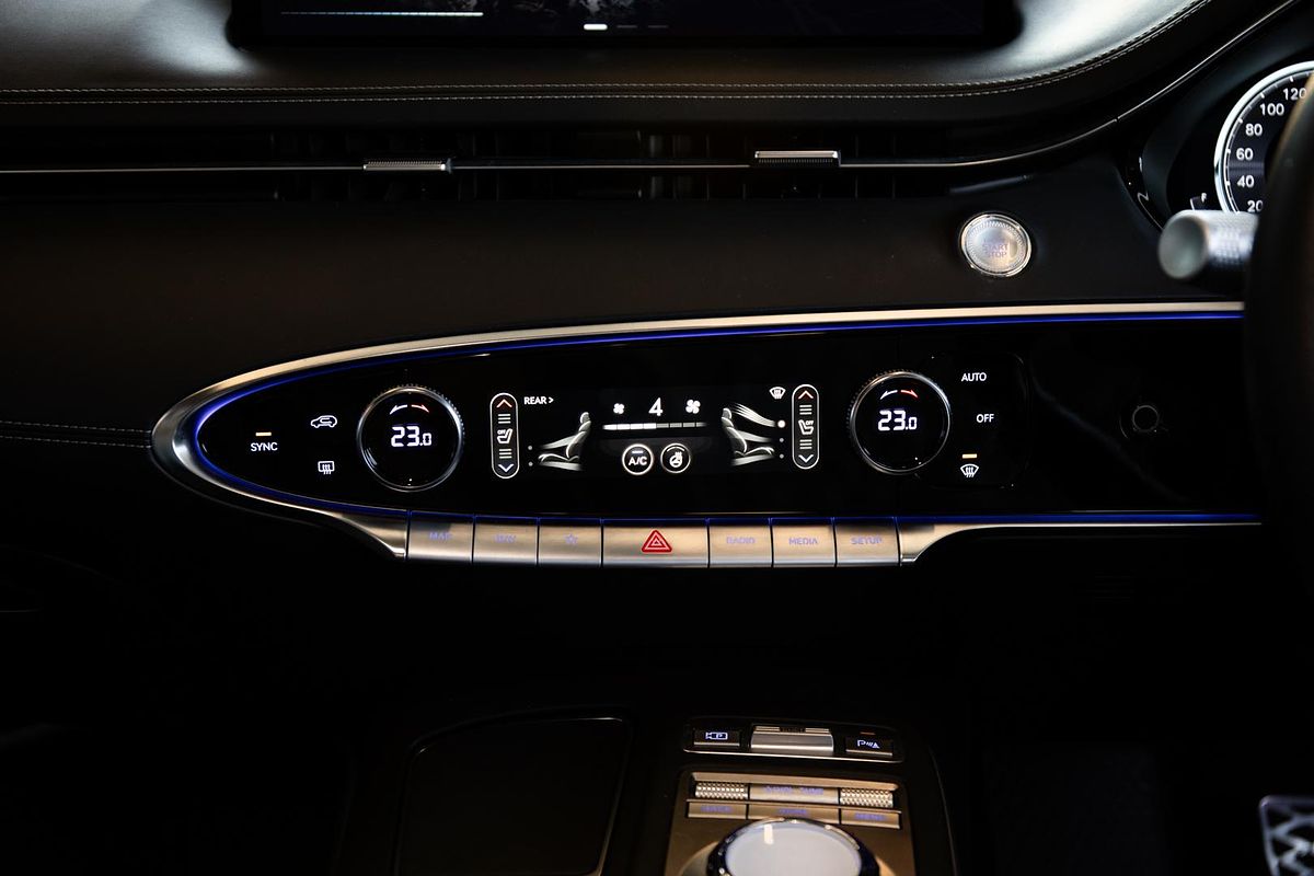 2022 Genesis GV70 3.5T AWD Sport JK.V2