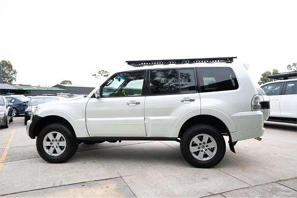 2018 Mitsubishi Pajero GLX NX