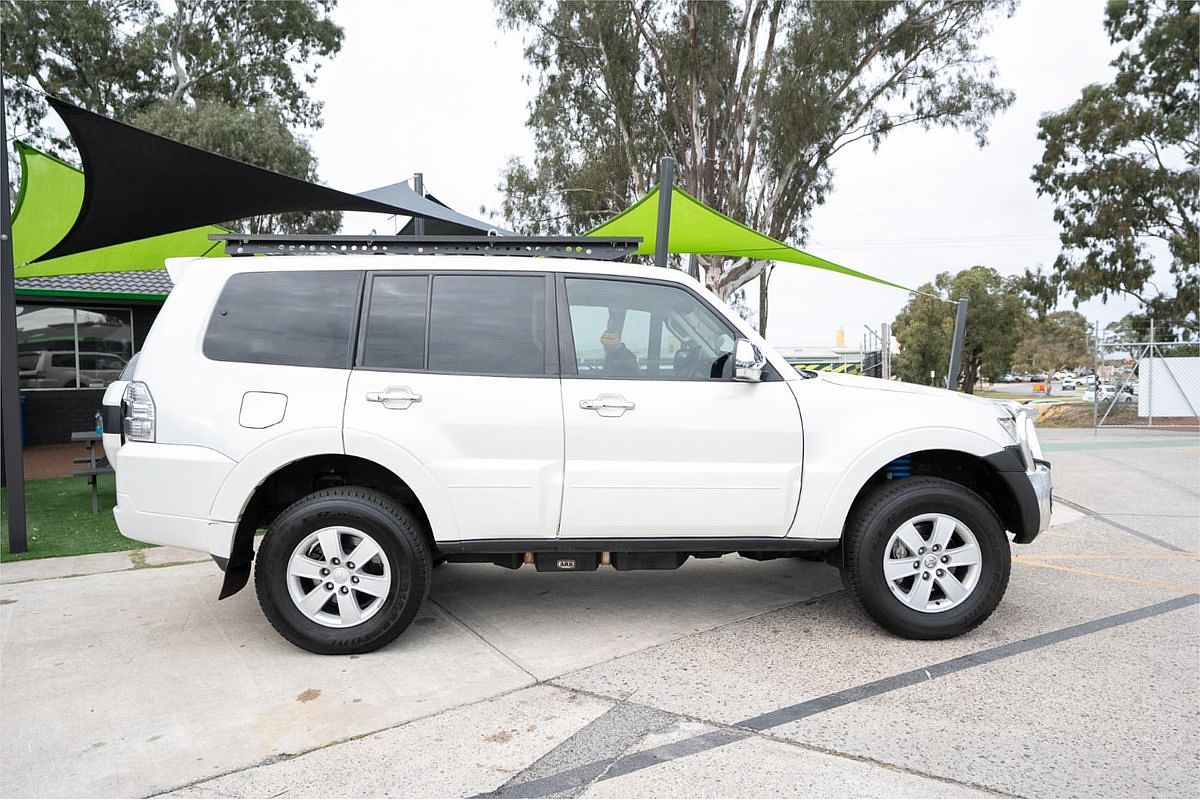 2018 Mitsubishi Pajero GLX NX