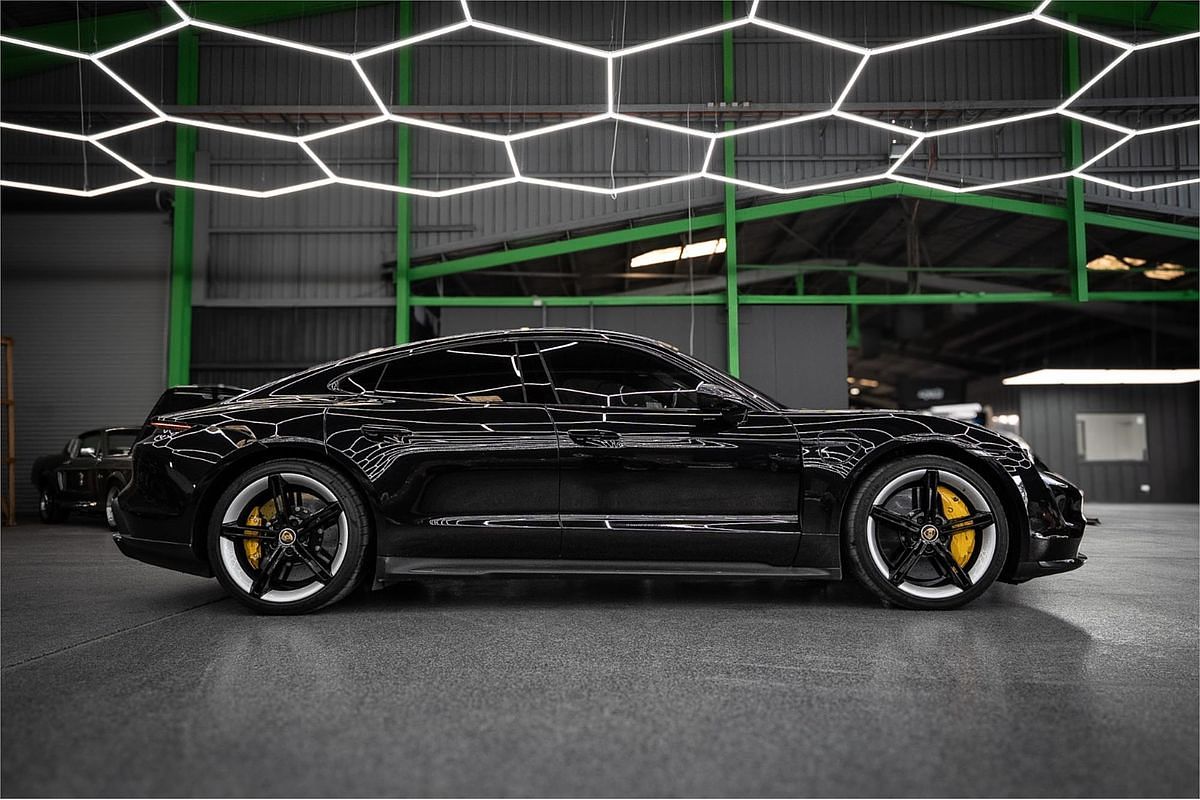 2021 Porsche Taycan Turbo S Y1A