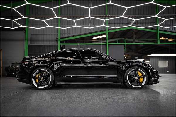 2021 Porsche Taycan Turbo S Y1A