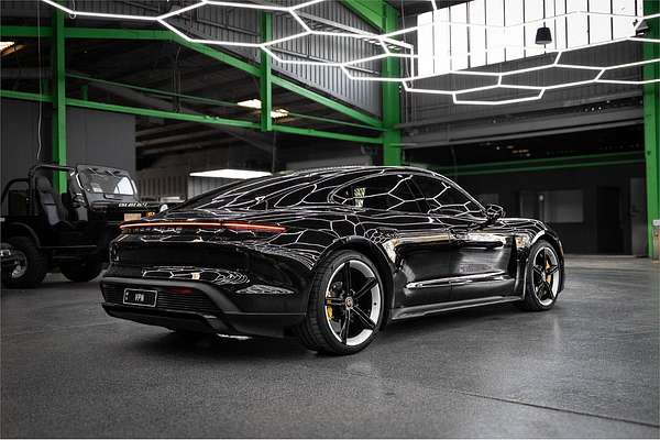 2021 Porsche Taycan Turbo S Y1A