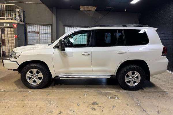 2018 Toyota Landcruiser GXL VDJ200R