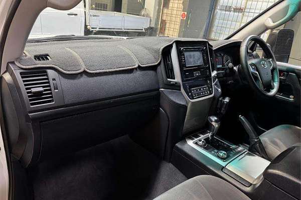 2018 Toyota Landcruiser GXL VDJ200R