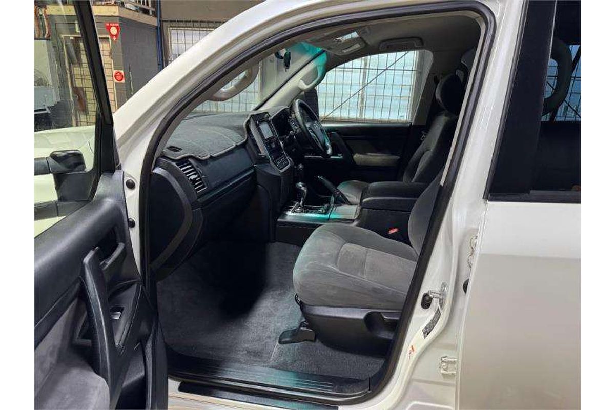 2018 Toyota Landcruiser GXL VDJ200R