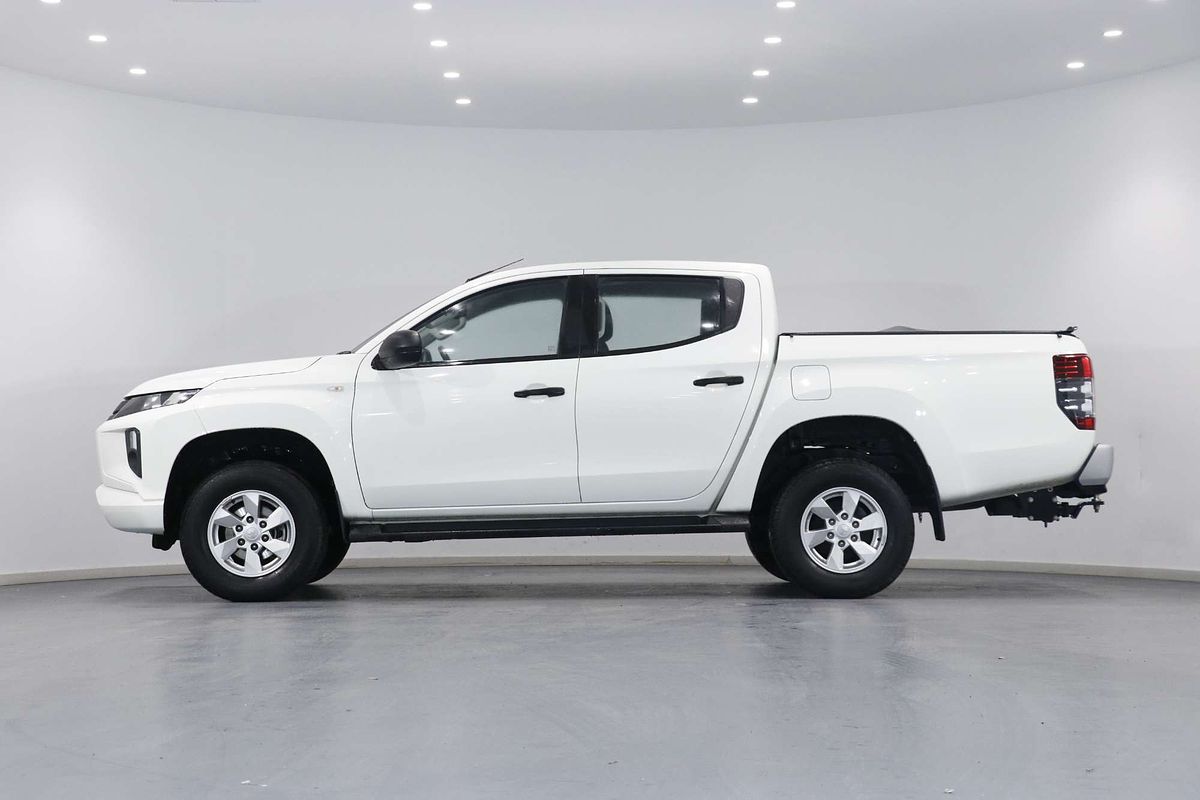 2023 Mitsubishi Triton GLX+ MR 4X4