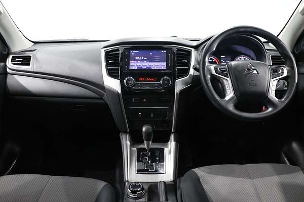 2023 Mitsubishi Triton GLX+ MR 4X4