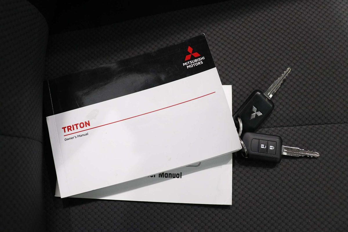 2023 Mitsubishi Triton GLX+ MR 4X4