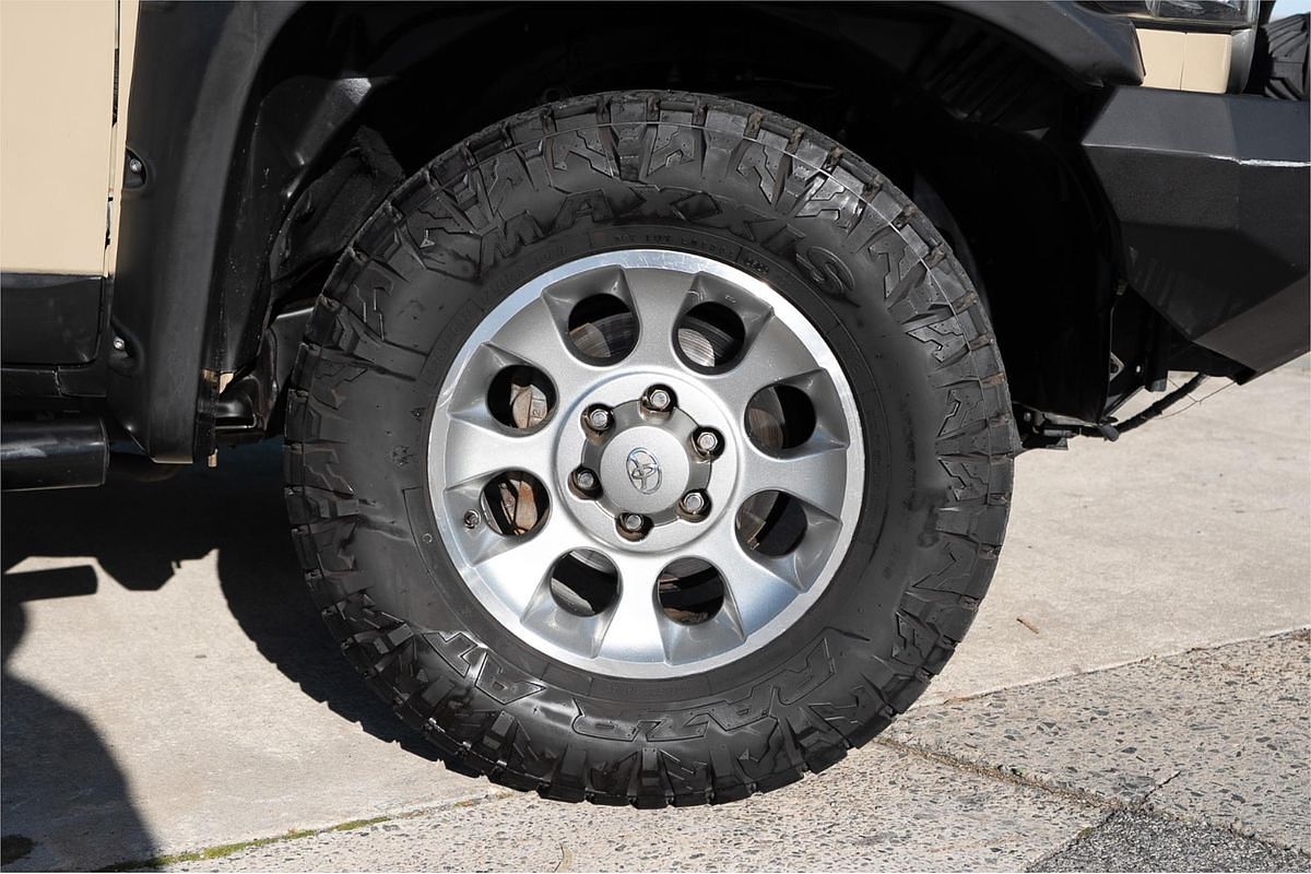 2013 Toyota FJ Cruiser GSJ15R