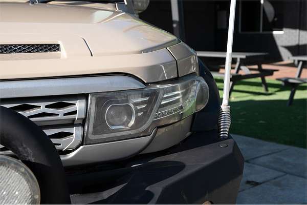 2013 Toyota FJ Cruiser GSJ15R