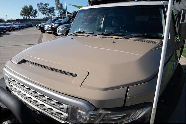 2013 Toyota FJ Cruiser GSJ15R
