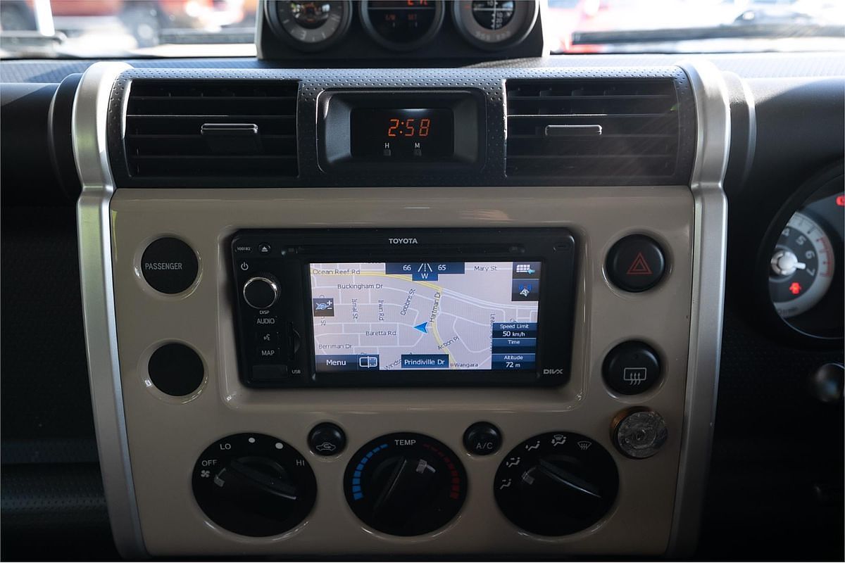 2013 Toyota FJ Cruiser GSJ15R