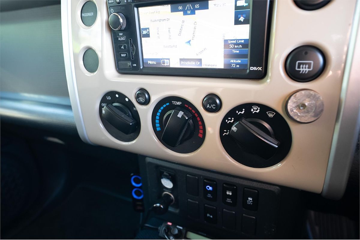 2013 Toyota FJ Cruiser GSJ15R