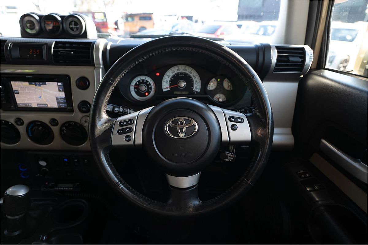 2013 Toyota FJ Cruiser GSJ15R