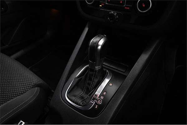 2011 Volkswagen Scirocco R 1S