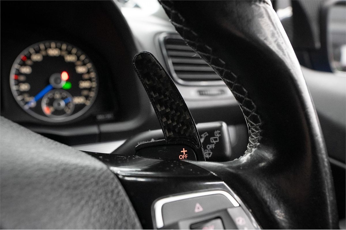 2011 Volkswagen Scirocco R 1S