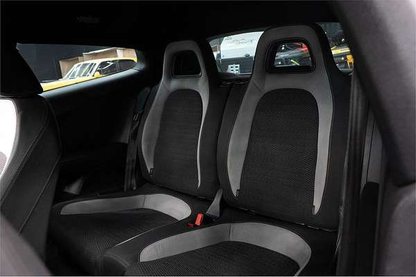 2011 Volkswagen Scirocco R 1S
