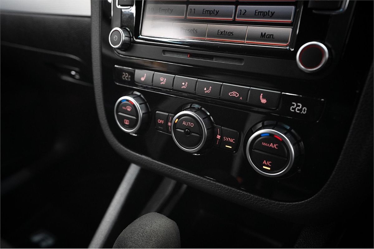 2013 Volkswagen Scirocco R 1S