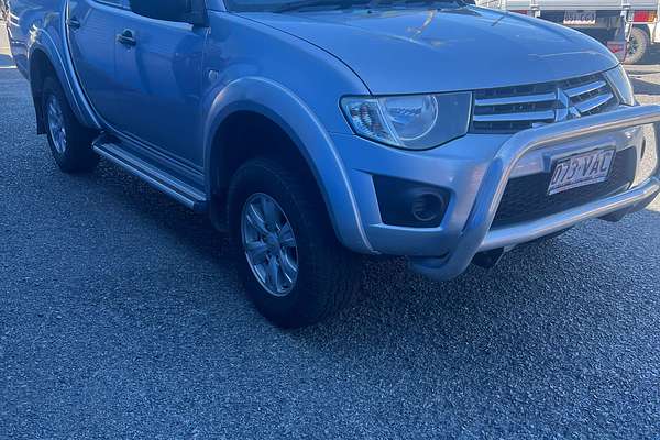2013 Mitsubishi Triton GLX MN 4X4