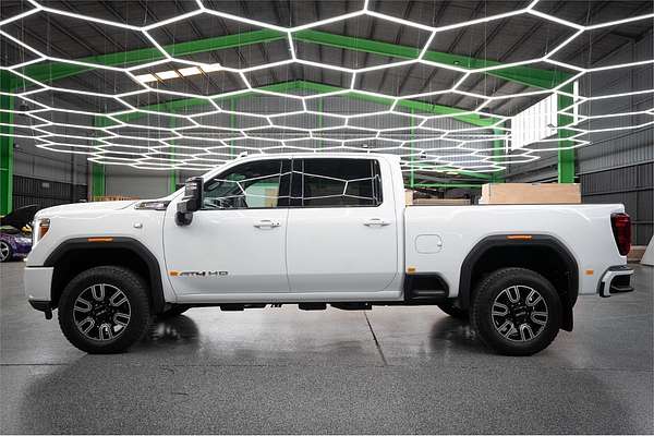 2022 GMC Unknown