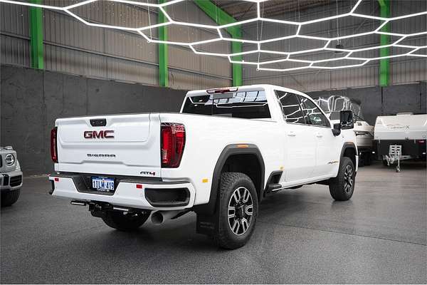 2022 GMC Unknown