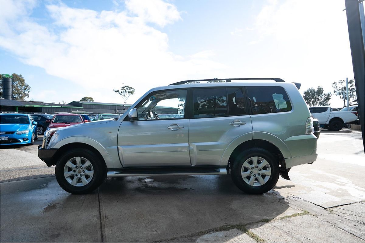 2012 Mitsubishi Pajero GLS NW
