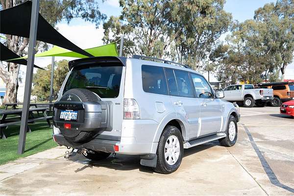 2012 Mitsubishi Pajero GLS NW