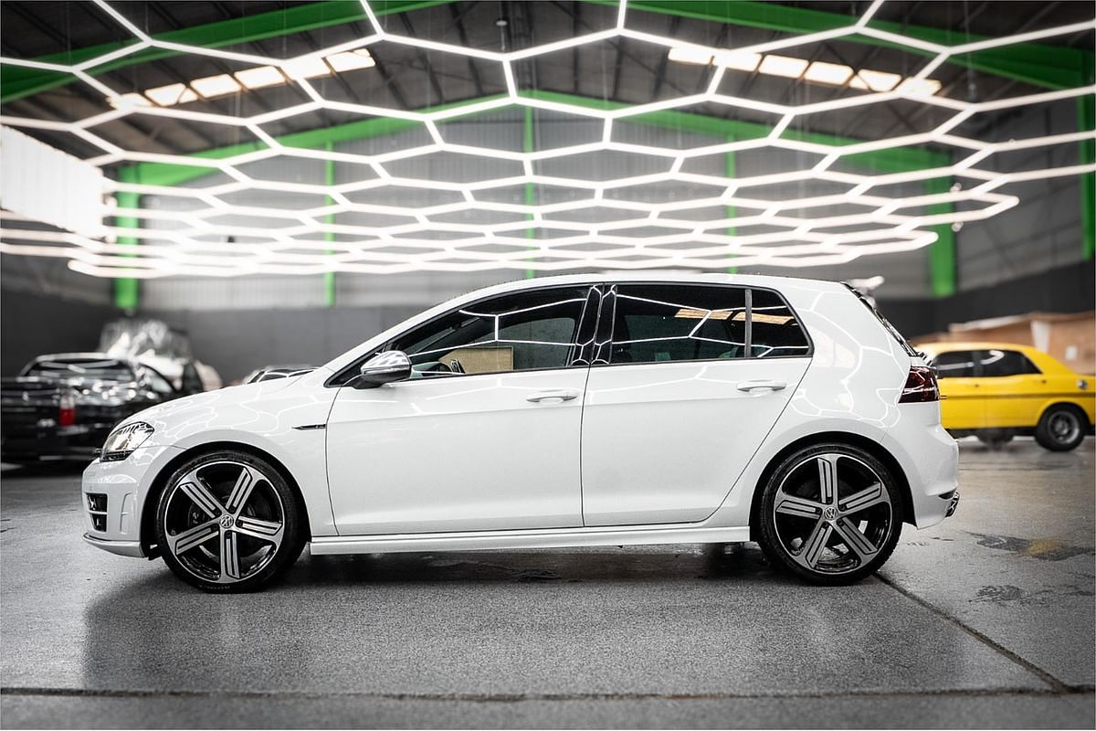 2016 Volkswagen Golf R 7