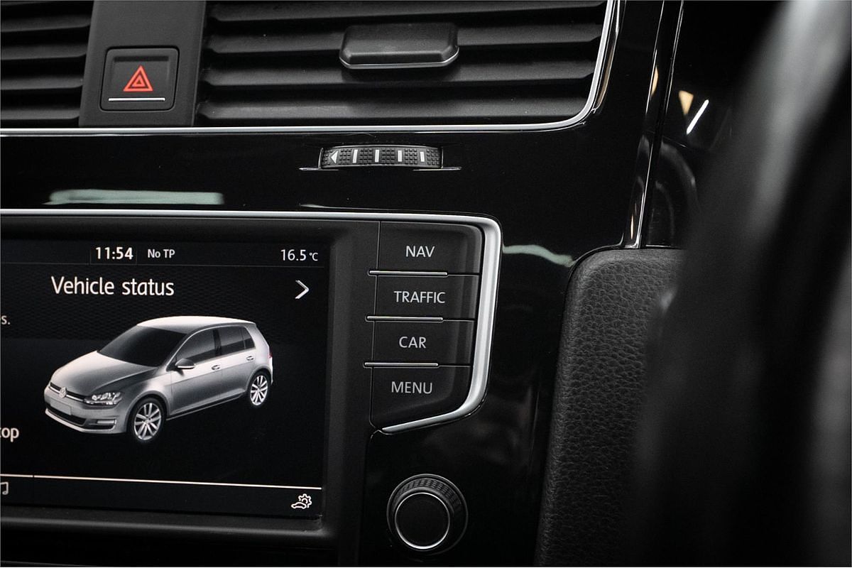 2016 Volkswagen Golf R 7