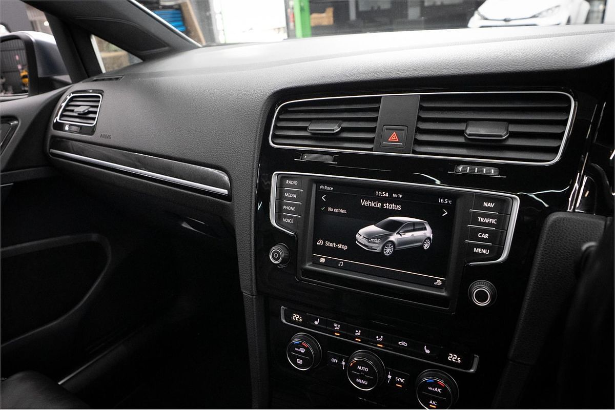 2016 Volkswagen Golf R 7