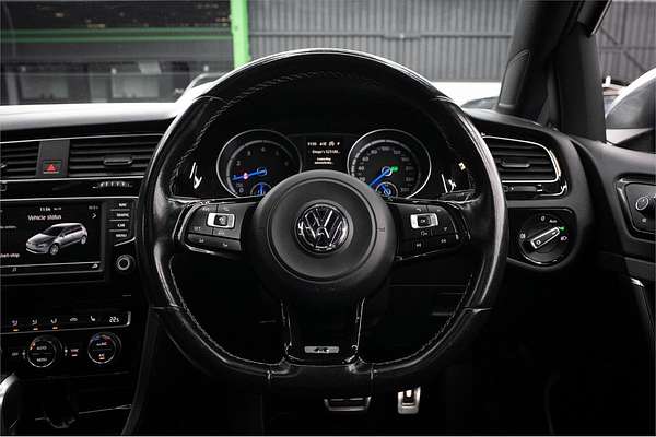 2016 Volkswagen Golf R 7