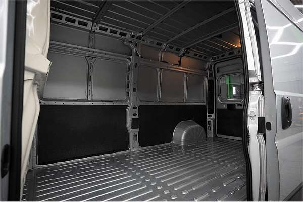 2022 Fiat Ducato Series 8 LWB