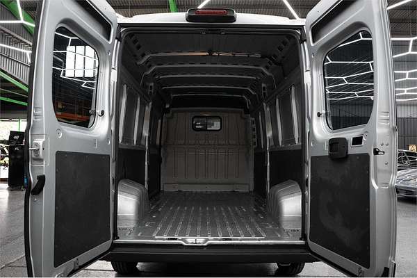 2022 Fiat Ducato Series 8 LWB