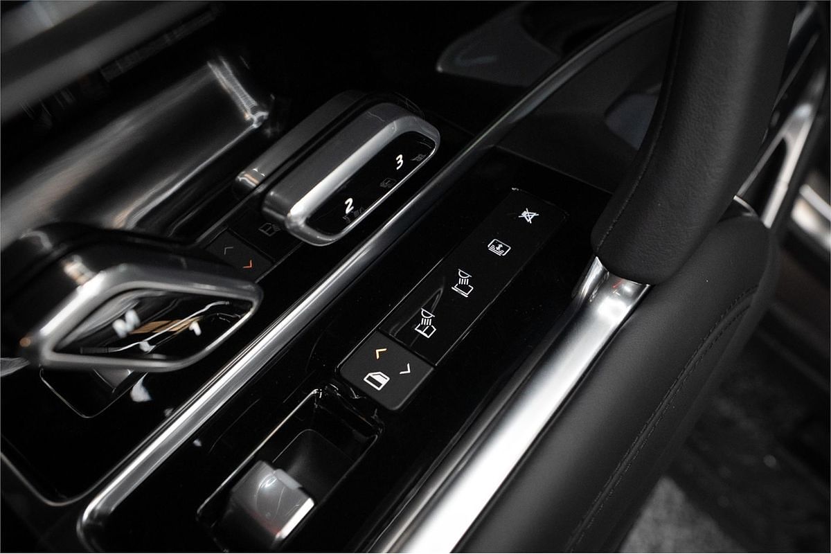 2023 Land Rover Range Rover P530 Autobiography L460