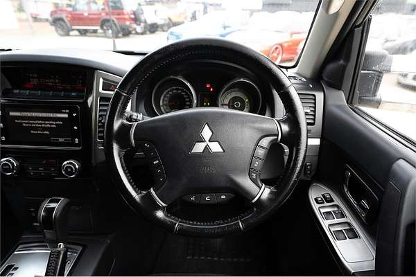 2017 Mitsubishi Pajero GLX NX
