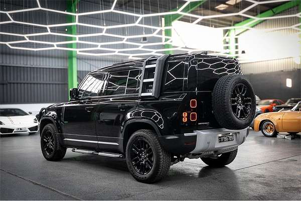 2021 Land Rover Defender 110 D300 SE L663