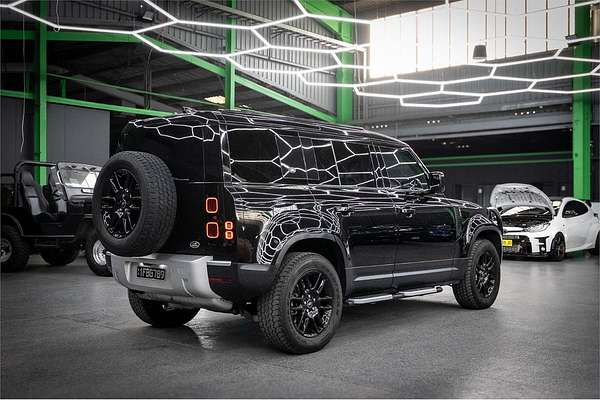 2021 Land Rover Defender 110 D300 SE L663