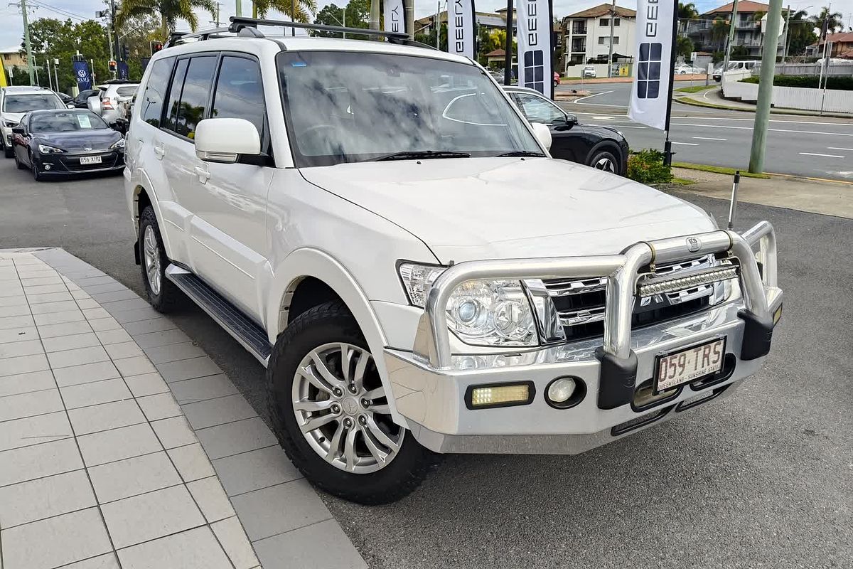 2014 Mitsubishi Pajero VR-X NW
