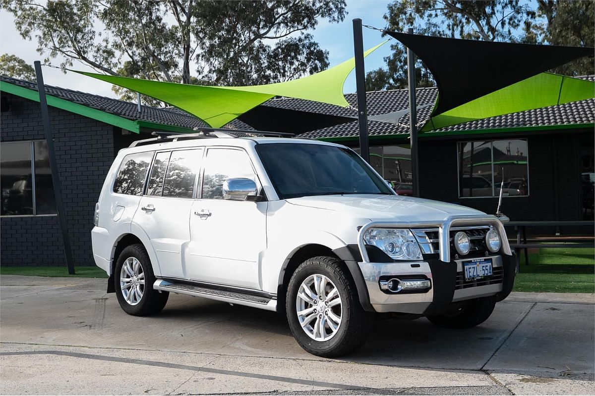 2015 Mitsubishi Pajero GLS NX