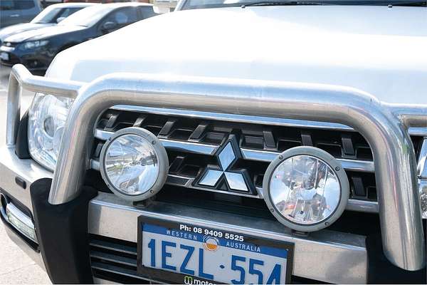 2015 Mitsubishi Pajero GLS NX