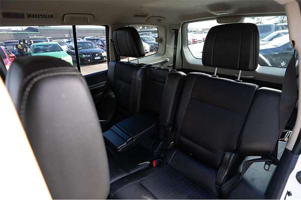 2015 Mitsubishi Pajero GLS NX